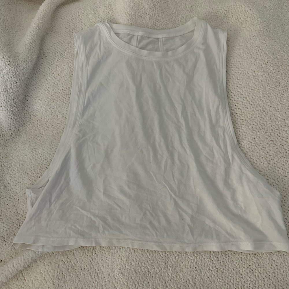 Lululemon cropped tank top